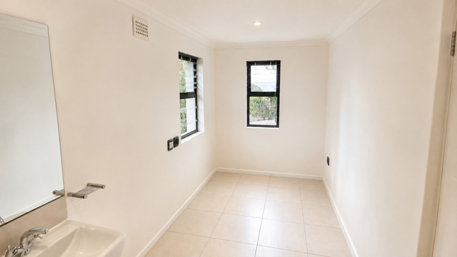 4 Bedroom Property for Sale in Admirals Kloof Western Cape